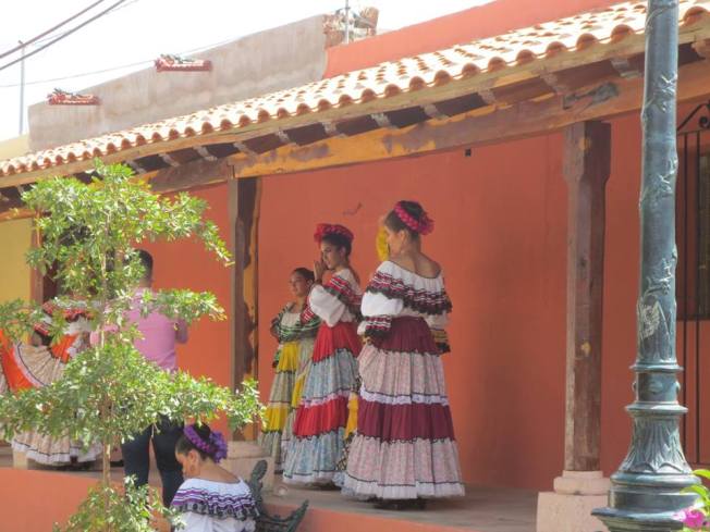 28056125_10155394676157916_4346728476315485628_n