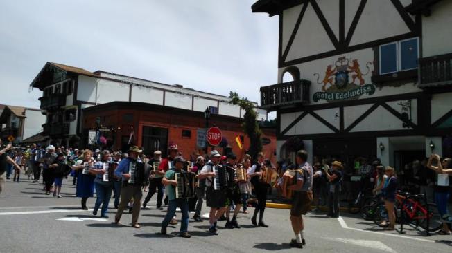 19260793_10154768614939205_2227387981683445954_n